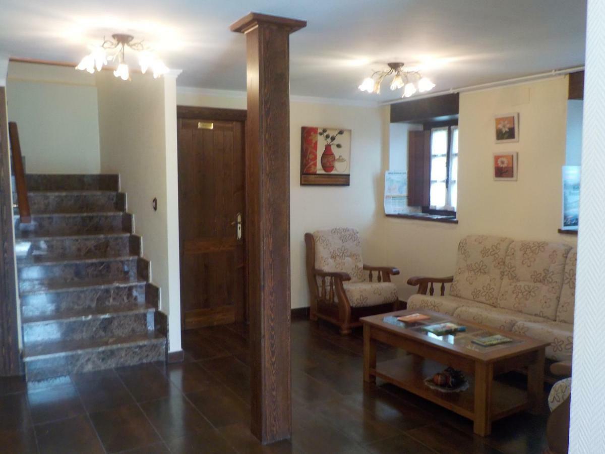 Apartamentos Rurales La Husteriza Руэнес Экстерьер фото